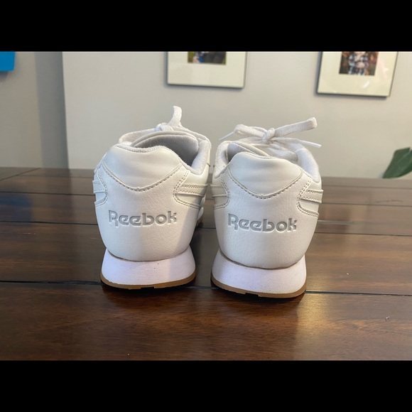 Reebok Classic Women’s Shoes - Picture 5 of 6